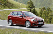 BMW 2-serie Active Tourer er måske en af de dyrere familiebiler, men den har også masser af BMW-luksus og underholdende køreegenskaber.