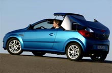 Tigra TwinTop blev k&aring;ret som Cabrio of The Year p&aring; den internationale biludstilling i Geneve i marts i &aring;r.