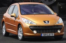 Med 436 solgte eksemplarer blev Peugeot 207 oktobers mest solgte bil. Det svarer til 3,5 procent af det samlede bilsalg i måneden.