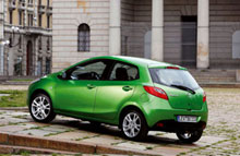 Mazda2 med st&aelig;rk og sparsom dieselmotor koster fra 178.039 kr.