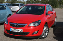 Den nye Opel Astra er udstyret med en nyudviklet bagaksel, som bl.a. hjælper til at mindske vejstøj og øge komforten.