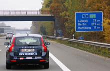 Deltagerne trillede med 70-80 km i timen fra Zürich til Göteborg.