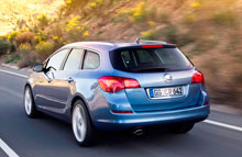 Opel Astra Sports Tourer koster fra 232.400 kr.