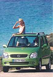 Opel Agila - motorerne p&aring; 1,0 og 
1,2 liter opfylder Euro 4 normen,
der g&aelig;lder fra 1. januar 2006.
