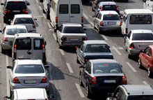 Trafikkaos truer– på mange veje står trafikken stille på sæsonens værste rejseweekend 
