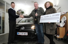 up!-kunde nr. 10.000, ægteparret Jane og Johnny Hansen, fik leveret deres up! hos Volkswagen Amager og blev samtidig inviteret på weekendophold.