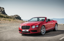 Bentley Continental GT V8 S forventes til Danmark primo i det nye år, men kan allerede nu bestilles hos Danmarks eneforhandler af Bentley, Bentley Copenhagen.