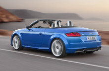  Audi TT Roadster lander hos de danske Audi forhandlere til marts/april 2015, mens TTS Roadster følger i maj. Priserne er endnu ikke fastlagte.