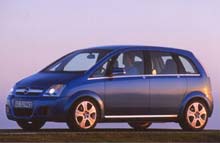 Opels Concept M har 30 procent lavere CO2-udledning end en tilsvarende benzinmodel.