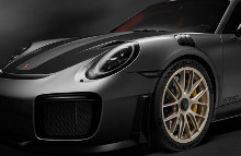 Michelin Pilot Sport Cup2 R bliver til en start tilgængeligt som tilvalg til Porsche 911 GT2 RS og Porsche 911 GT3 RS i dimensionerne 265/35 ZR20 (99Y) og 325/30 ZR21 (108Y).