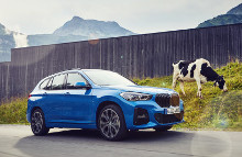 Til marts lanceres plug-in-hybriden BMW X1 xDrive25e. Bilen har firehjulstræk og en elektrisk rækkevidde på op til 50 km ifølge WLTP.