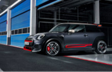 For tredje gang i historien placeres bogstaverne GP på en MINI John Cooper Works. Denne gang er det på den hurtigste og kraftigste MINI nogensinde.