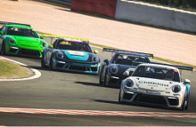 Den ubetingede sejrherre i første afdeling af Porsche Esports Carrera Cup blev Lasse Bak, som på fornem vis har lagt sig i spidsen af mesterskabet.