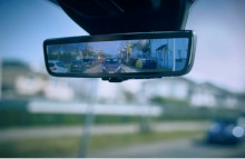 Ford lancerer et nyt digitalt bakspejl til Transit Custom og 2-tons Transit, der ved hjælp af kamerateknologi giver et fuldt panoramaudsyn bag de store varebiler.