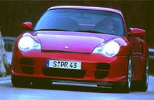 Biler som denne Porsche 911 GT2 har været med til at skabe Porsches status som amerikanernes kæledægge.