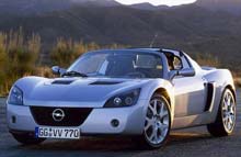 Opel Speedster får en søskende i den kommende model, der måske får navnet Tigra. Spionbillederne af 